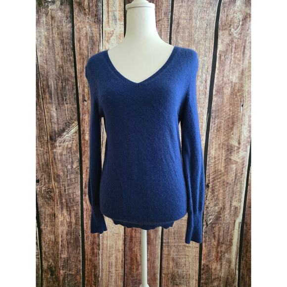 Only Mine Size Medium 100% Cashmere V-neck Royal Blue Sweater - Picture 1 of 4